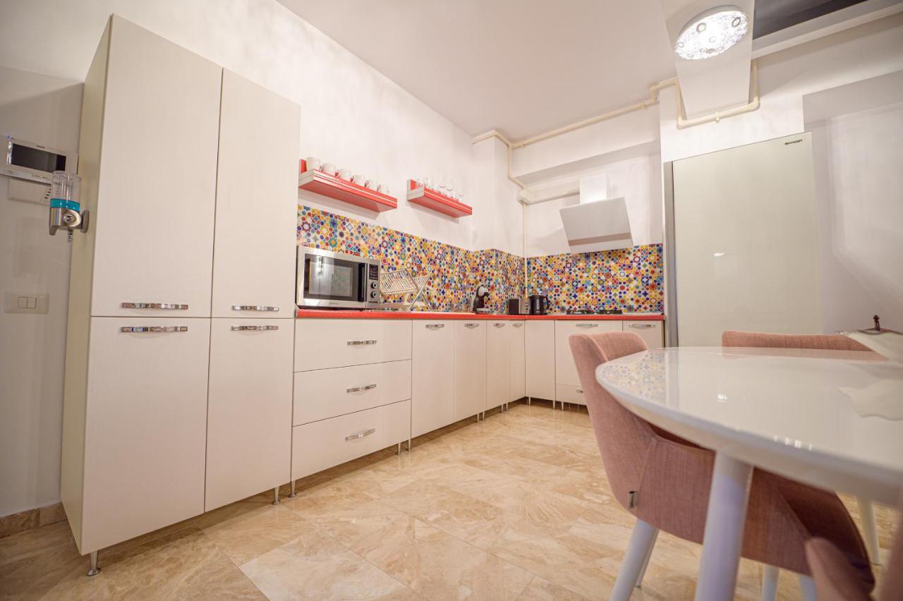 Marble Luxury Apartments Mamaia Exterior photo