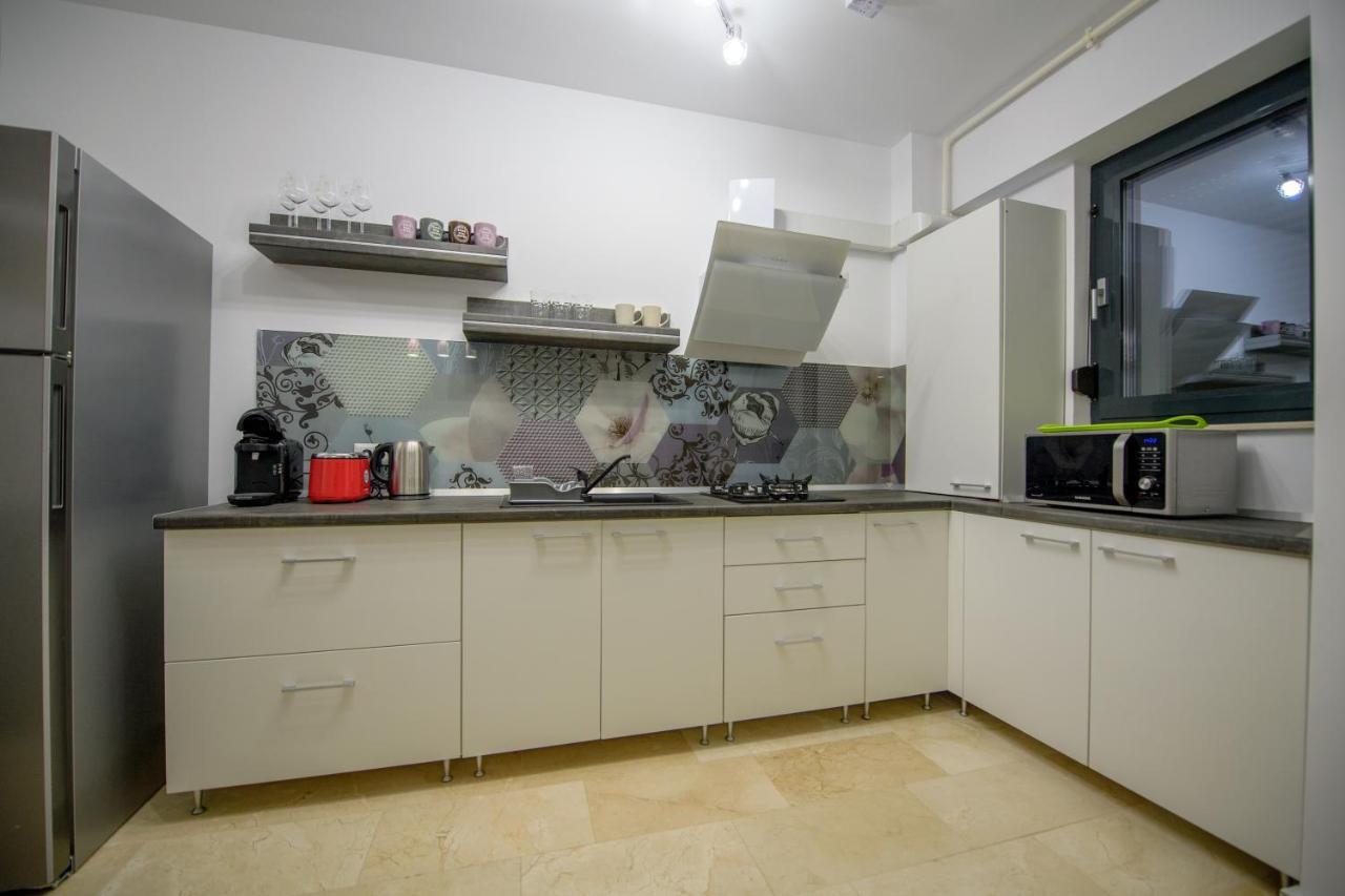 Marble Luxury Apartments Mamaia Exterior photo